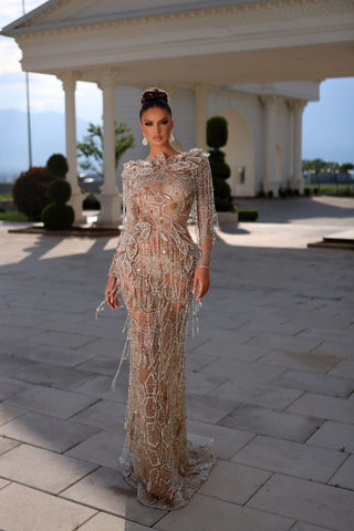 Elegant evening gown with shimmering details