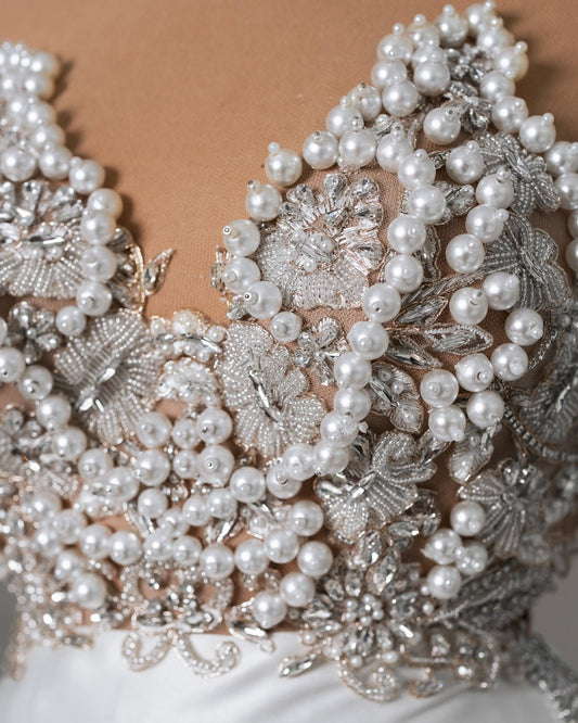 Almasa White Short Dress with Flowers