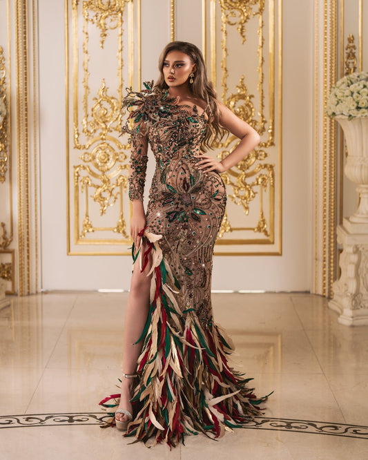 Fashionable One Shoulder Dress with Intricate Embellishments