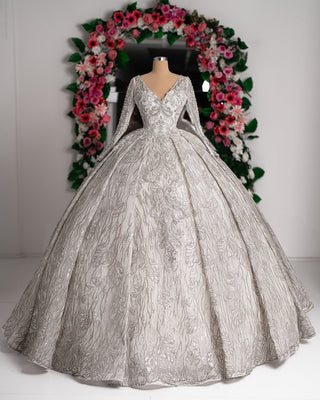 Beautiful Bridal Dress with Sparkling Embellishments