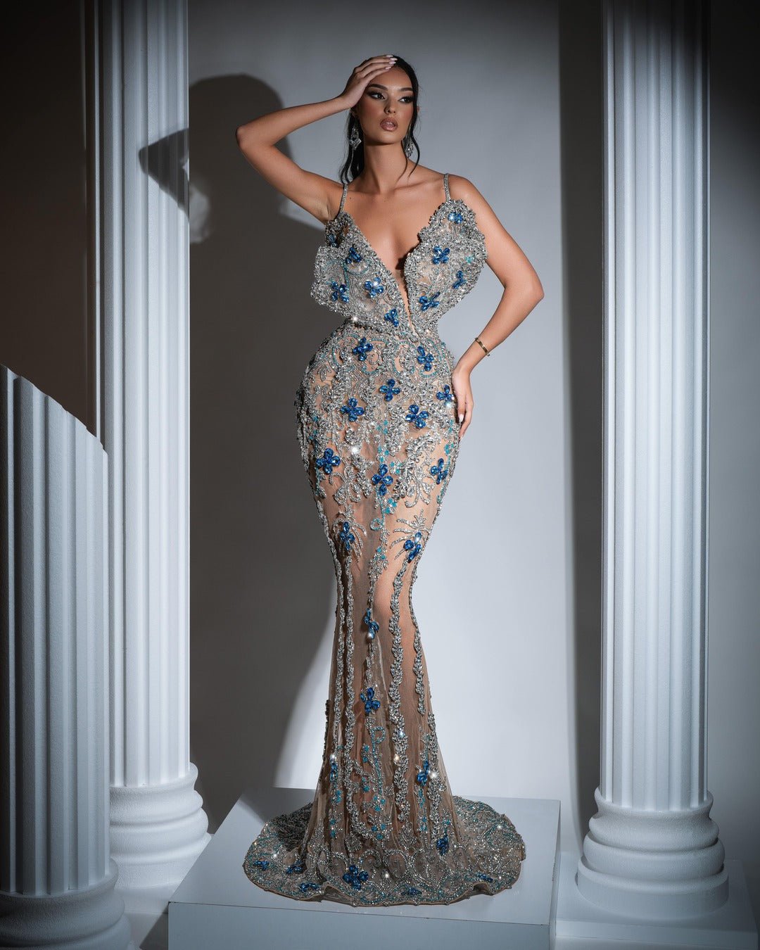 ARLUIS DRESS クリスタルベール 重々しく