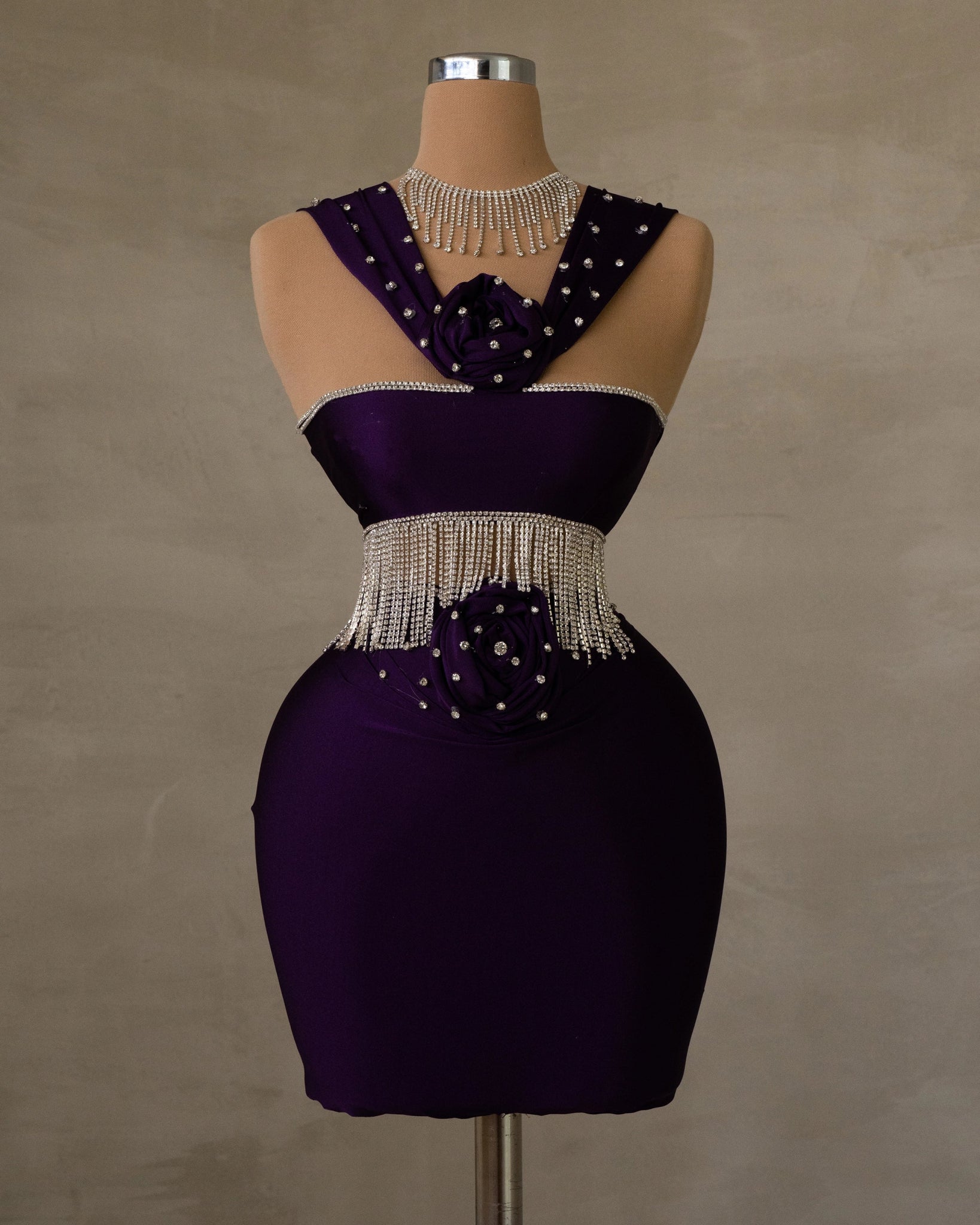 Chic Sleeveless Short Dress in Deep Purple