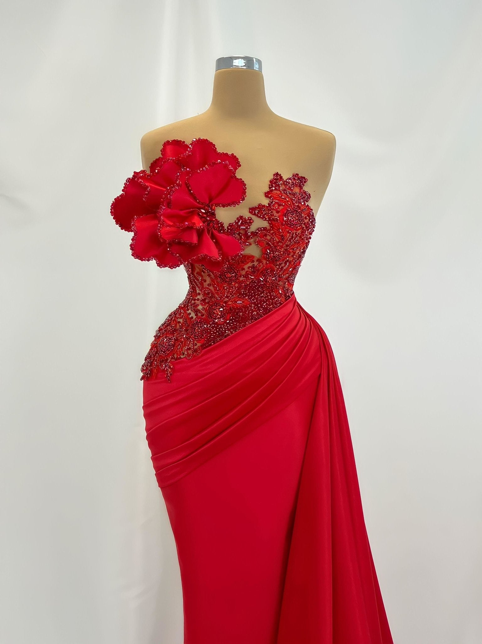 Amour Sleeveless Dress with a Dramatic Side Tail - Blini Fashion House