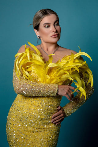 Anna Stukkert shines in Blini's Yellow Dress