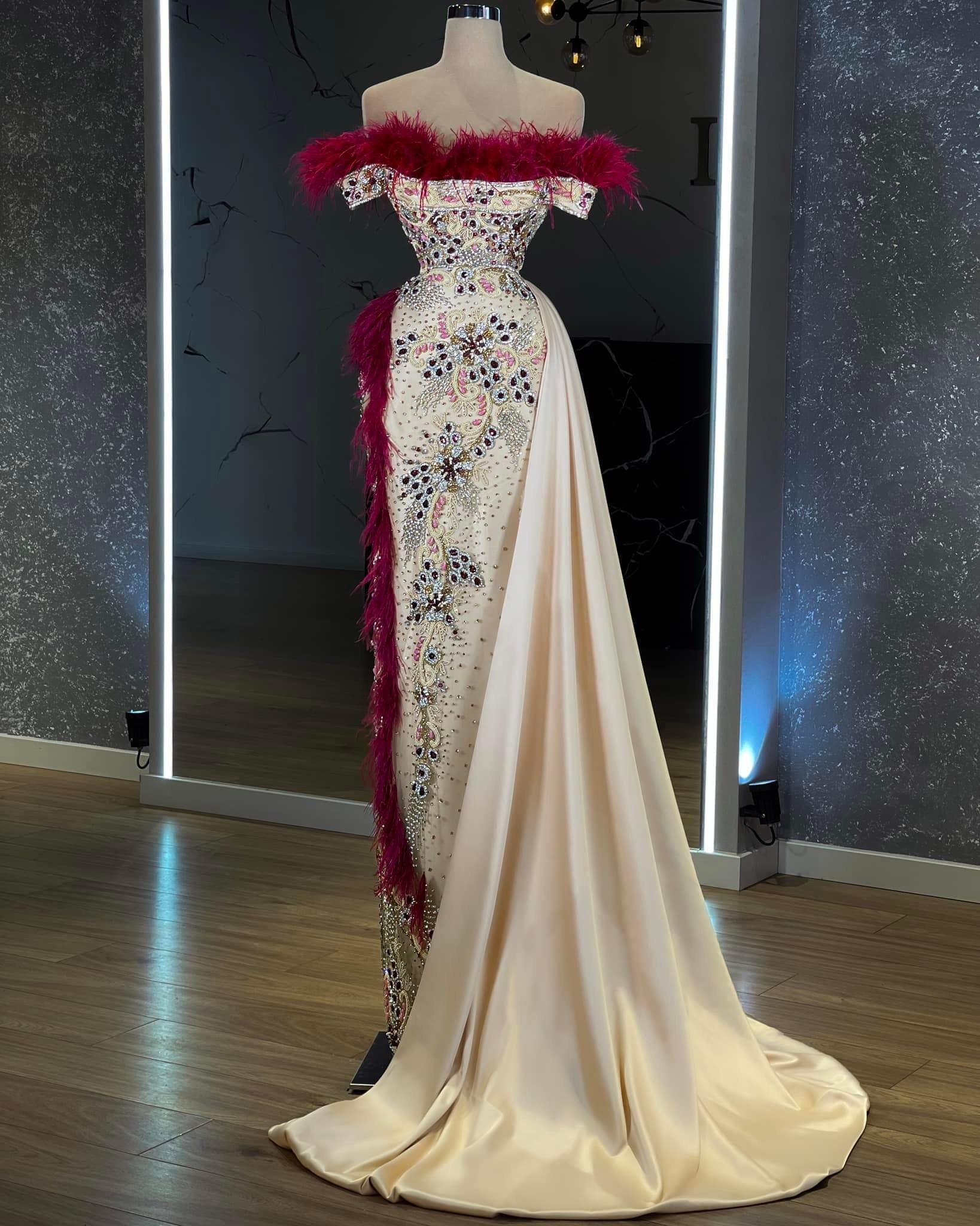 Arli Off-Shoulder Dress with Side - Blini Fashion House