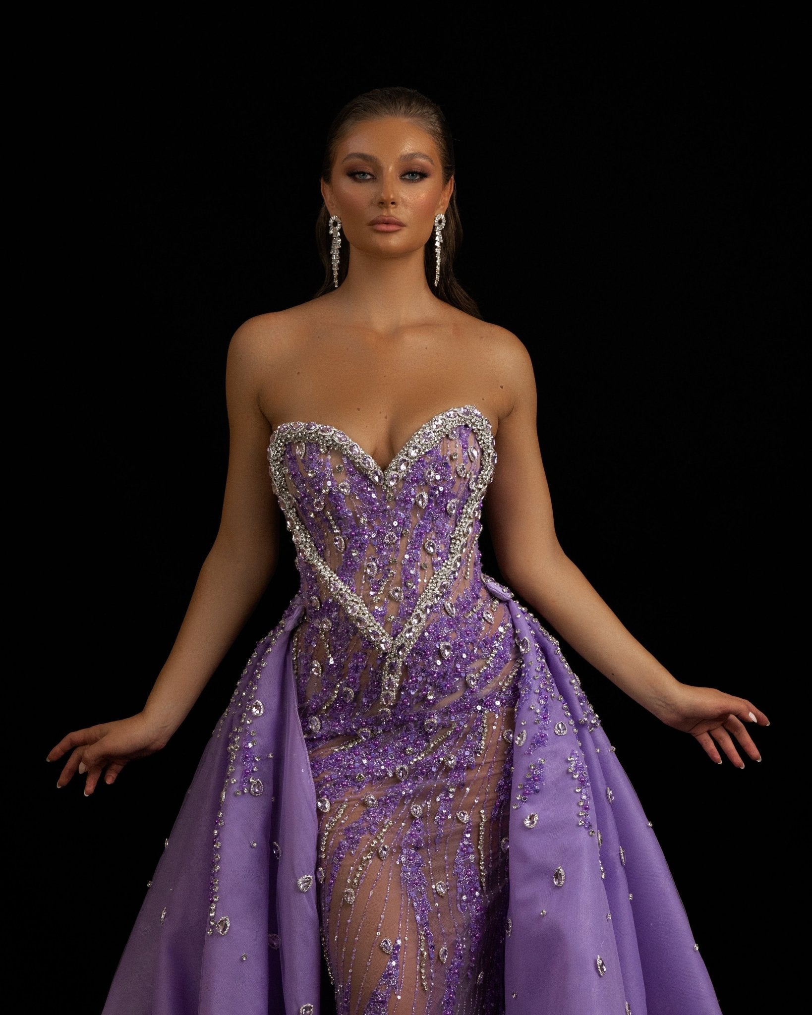 Elegant strapless purple dress