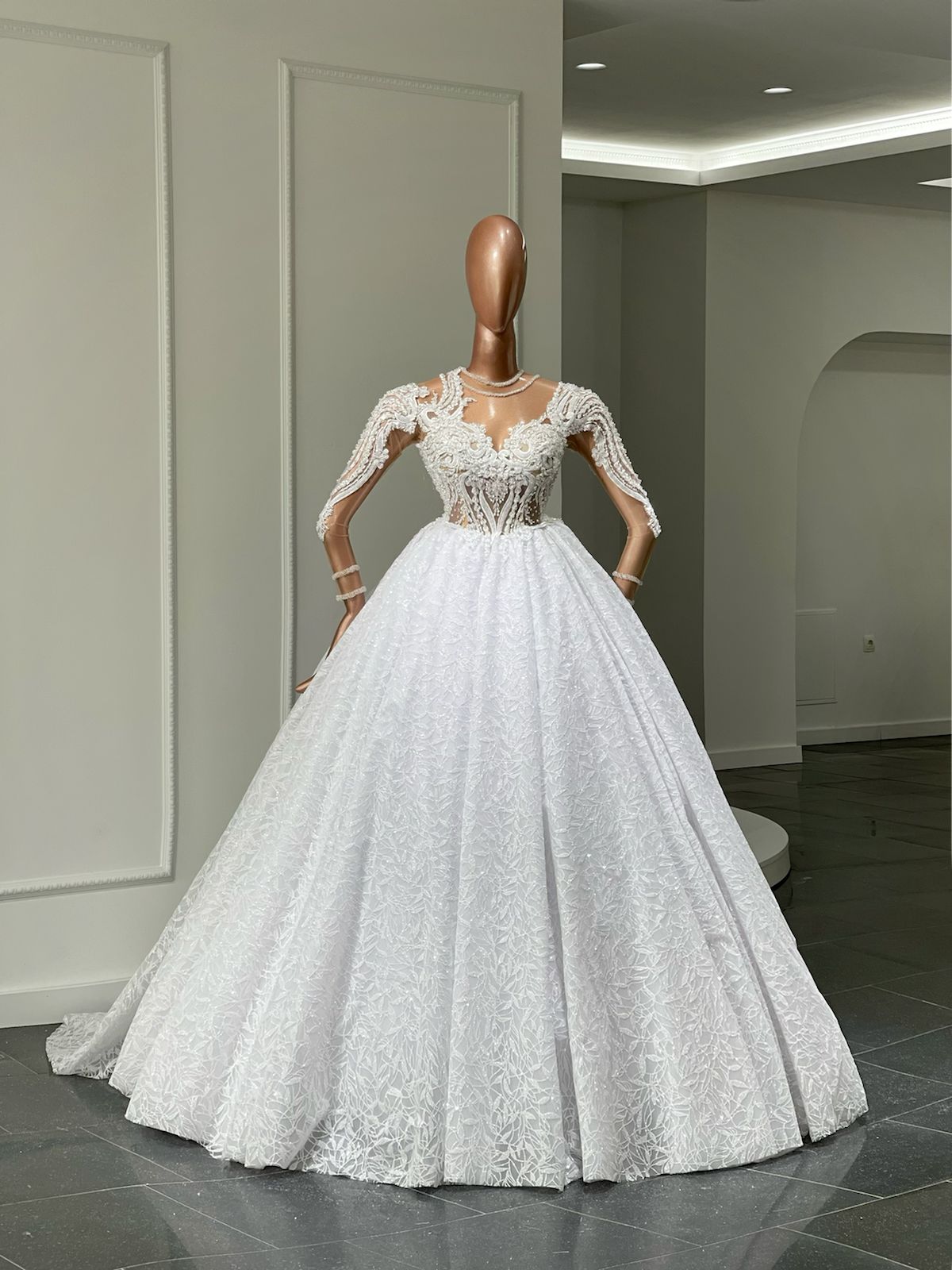 Robe de mariée 2025 sophistiquée