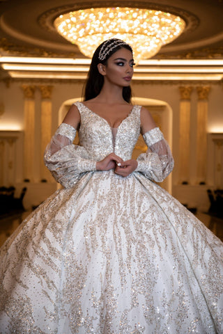 Carmina Vintage-Inspired Lace-Sleeved Wedding Dress - Blini Fashion House
