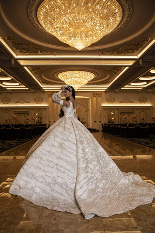 Carmina Vintage-Inspired Lace-Sleeved Wedding Dress - Blini Fashion House