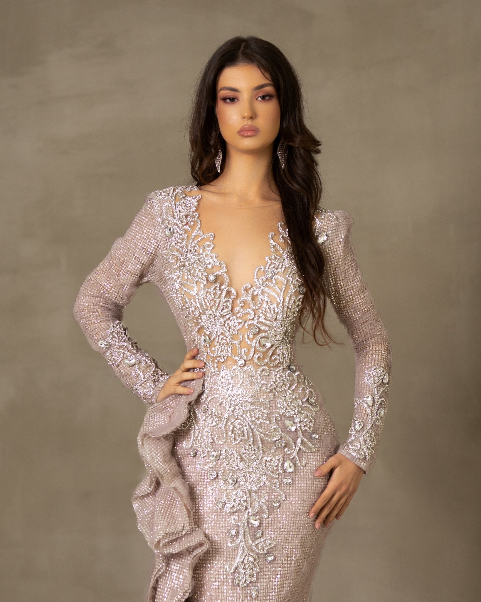  Long lace dress with a deep slit