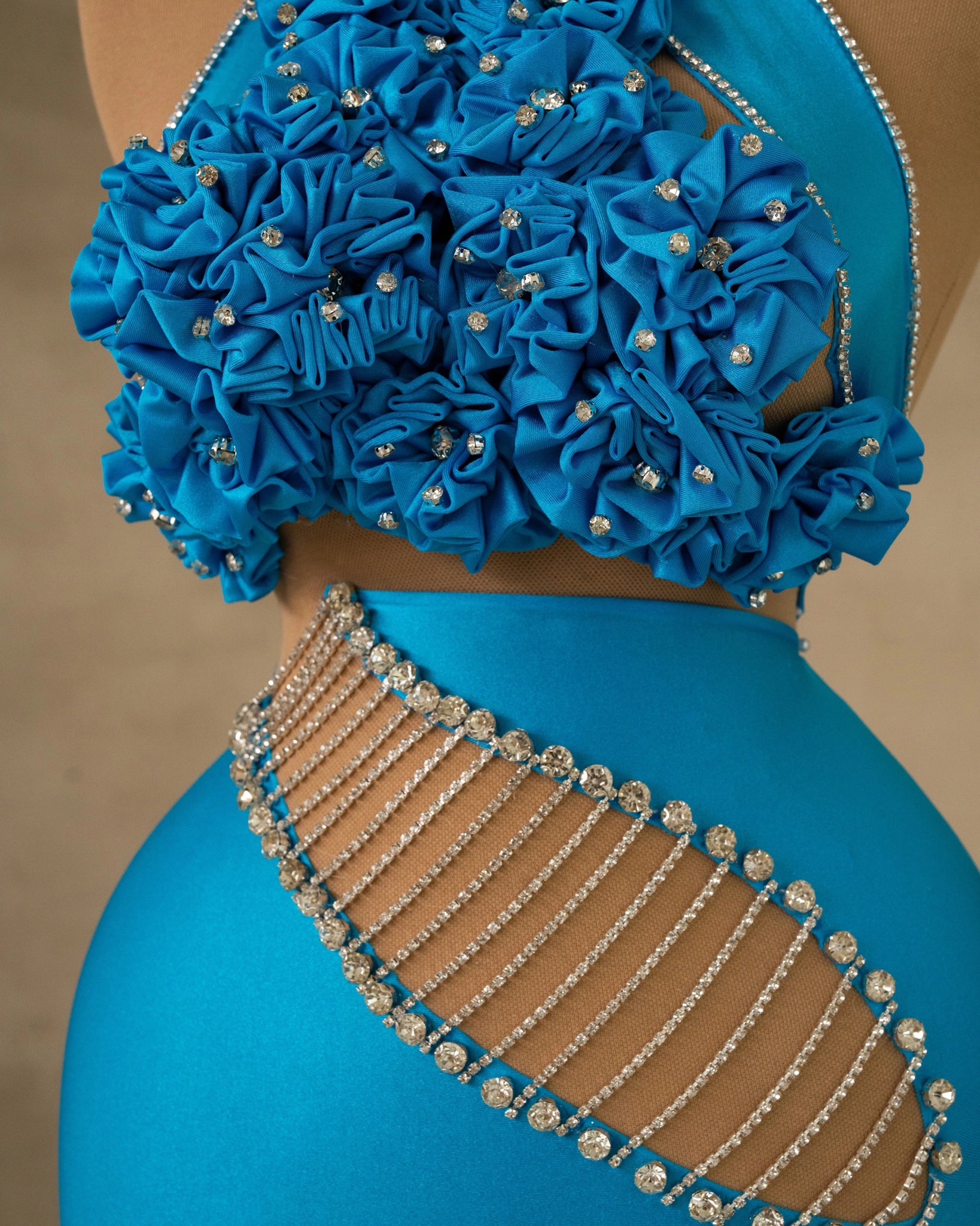 Elegant Sleeveless Silver Embellished Dress - Details