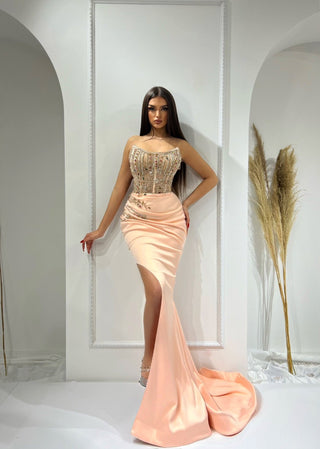 Darya Sleeveless Dress with a Dramatic Slit - Blini Fashion House