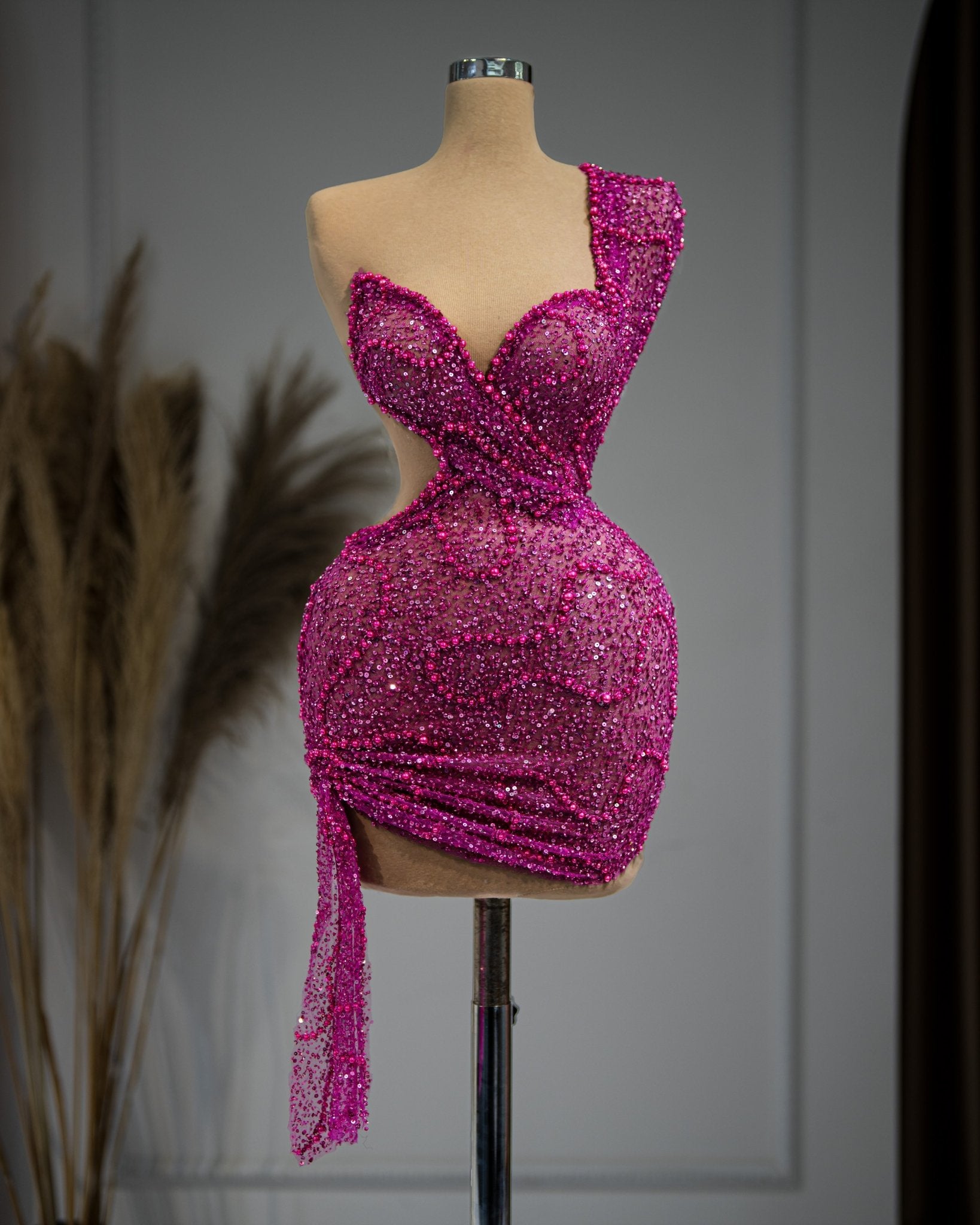 Esha Short Dress with Sparkling Sequins and Beads - Blini Fashion House