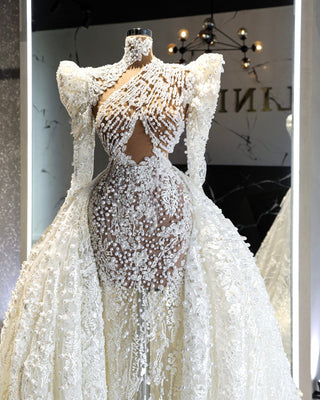 Robe de mariée Fiorella à manches bouffantes avec surjupe