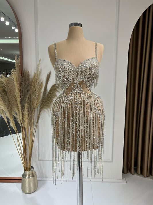 Robe Firoja Pierres Précieuses et Pompons Brillants