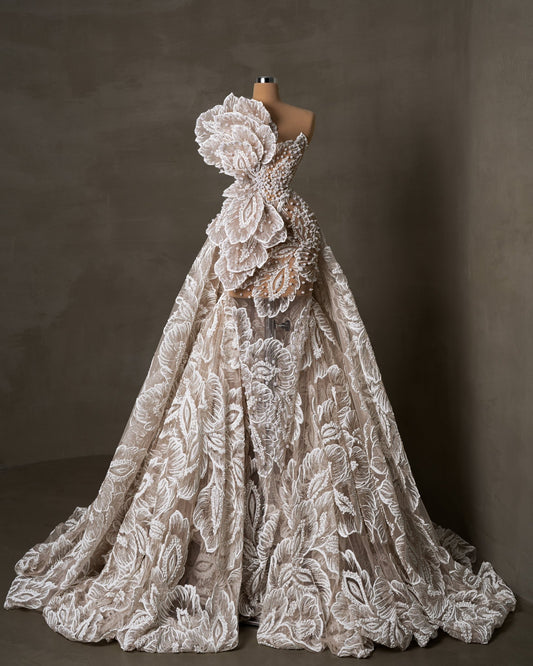 Bridal Gown - Sleeveless Design with Exquisite Pearl Embellishments