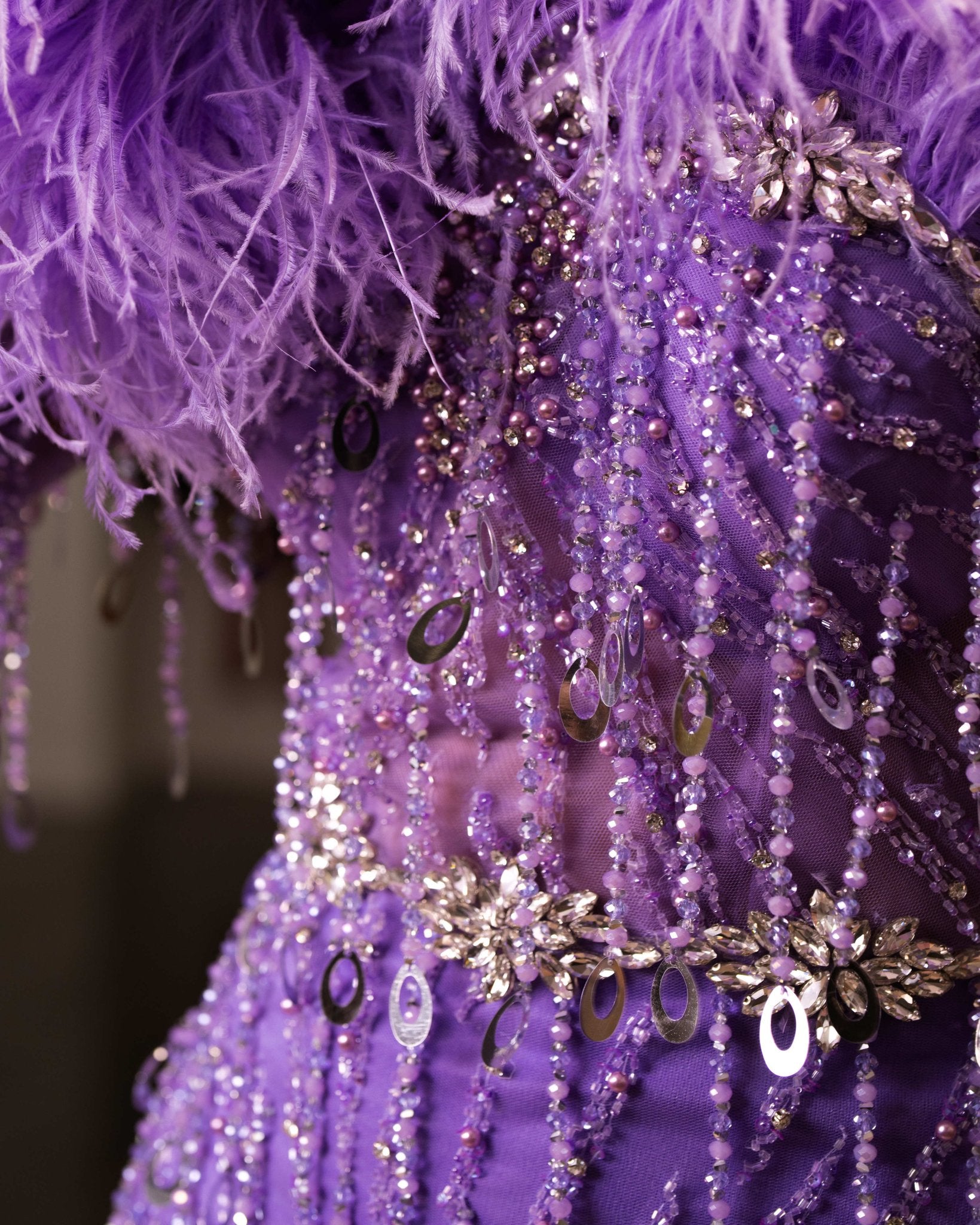 Fashionable Maxi-Length Dress with Tassel Detail: One-Shoulder