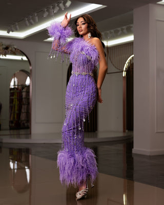 Elegant Tassel-Embellished Maxi Dress: One-Shoulder Style