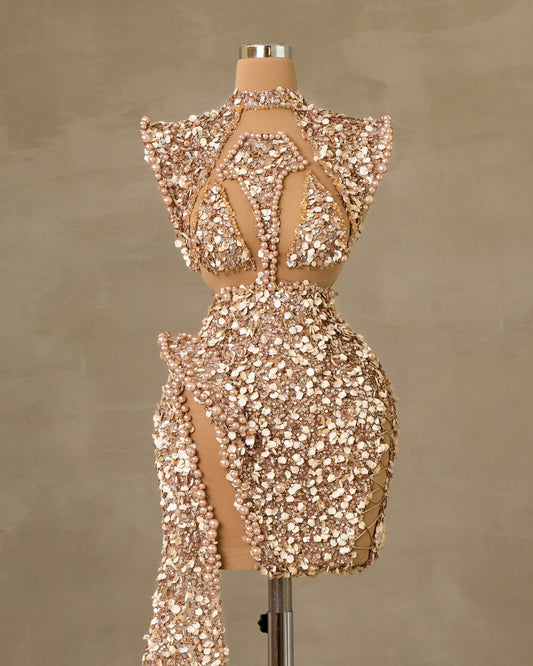 Chic Cut-Out Short Dress with Stylish Side Tail Detail