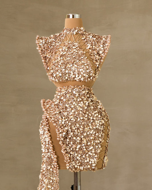 Chic Cut-Out Short Dress with Slit and Stylish Side Tail Detail