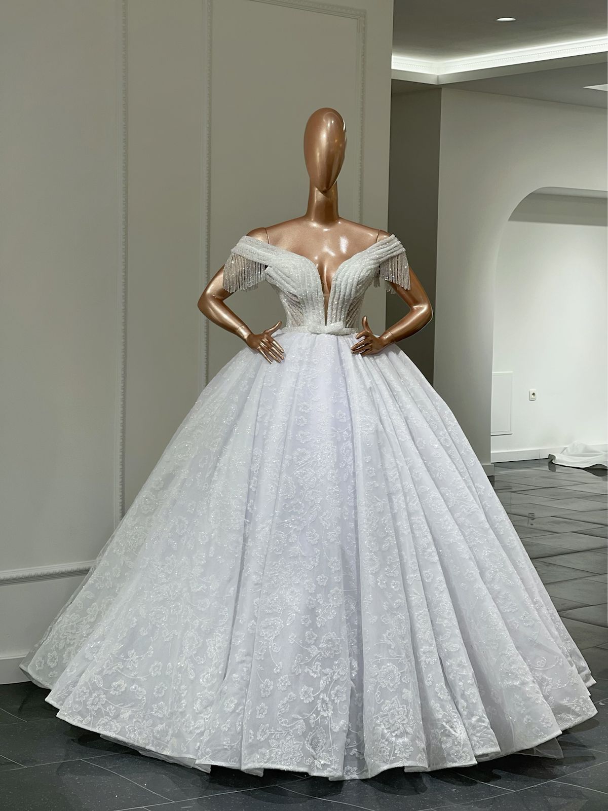 BridalGownLuxoriousWomen - Blini Fashion House