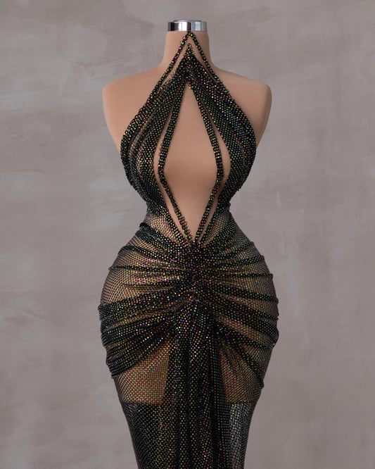 Modern Sleeveless Dress Featuring Chic Cut-Outs