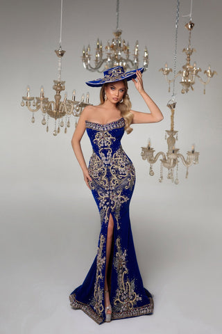 Luxurious Velvet Lace Sleeveless Blue Gown