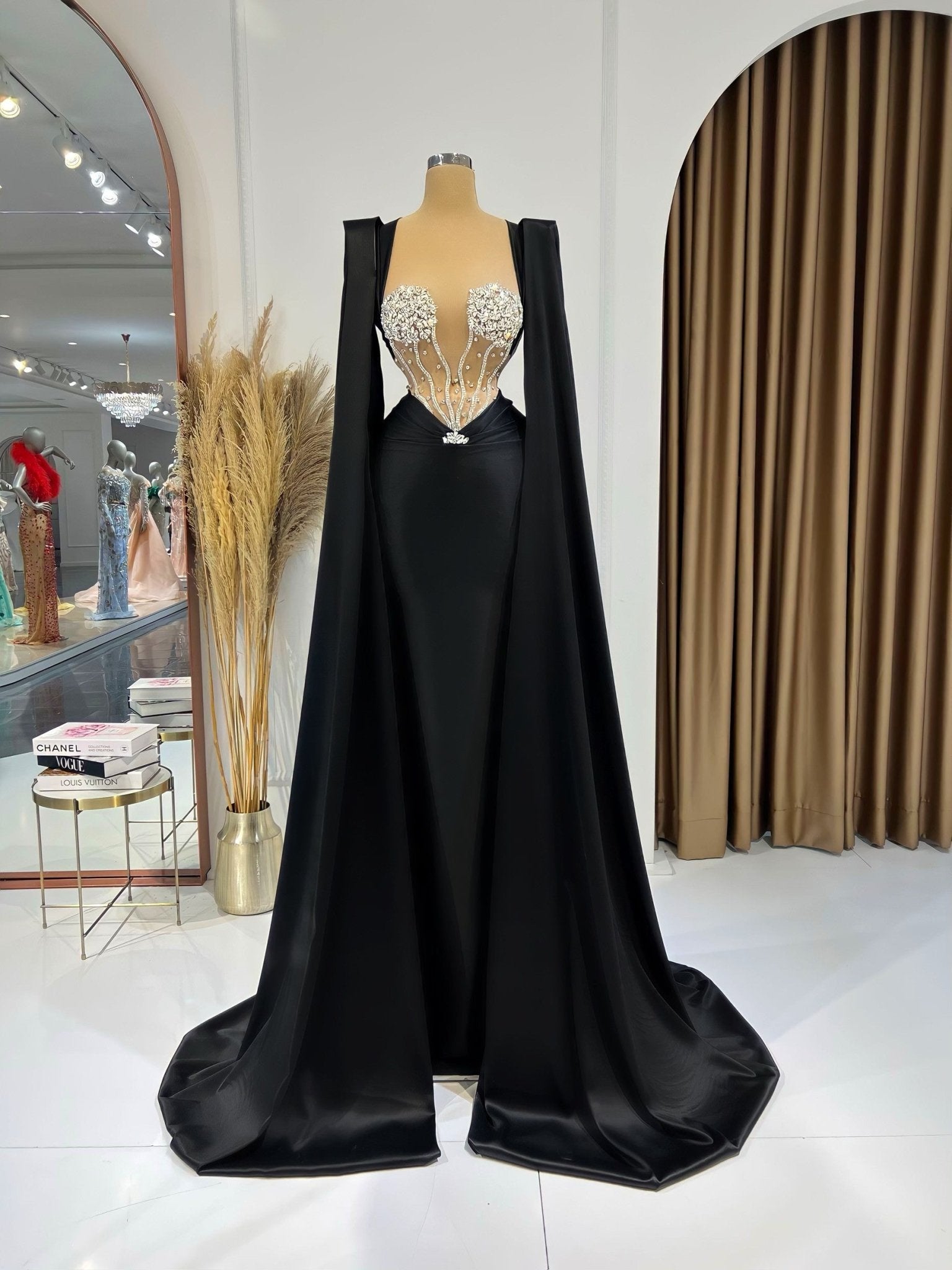 BeadsBlackCrystalsWomen - Blini Fashion House