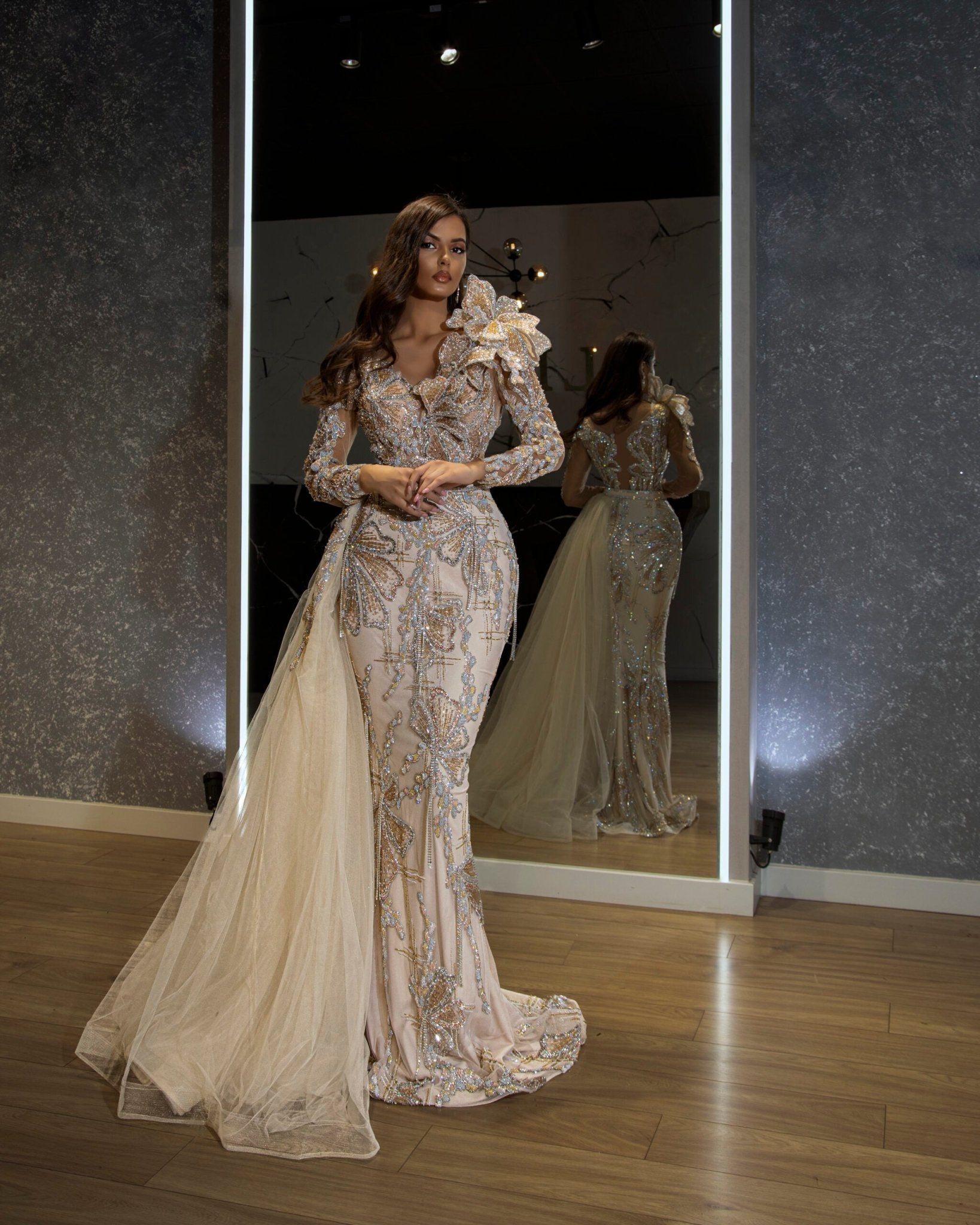 BeadsDeep V NecklineLong SleevesWomen - Blini Fashion House