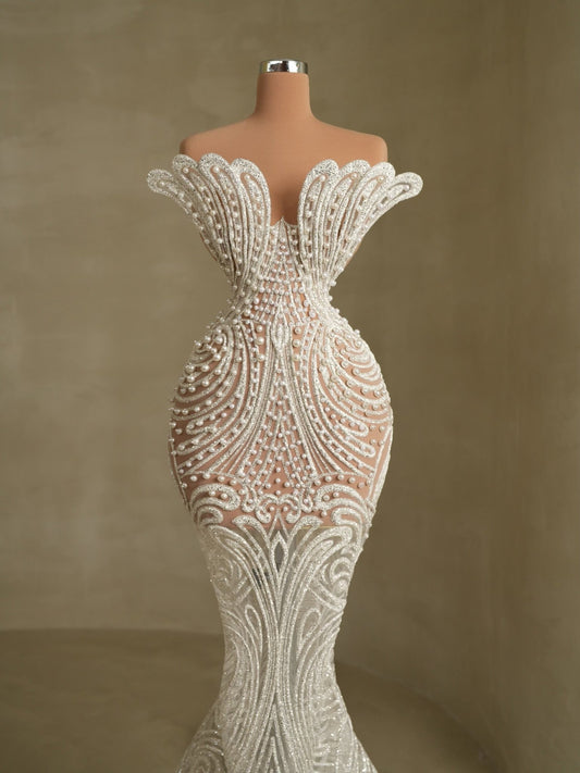 Sleeveless Bridal Gown: Timeless Elegance for Weddings