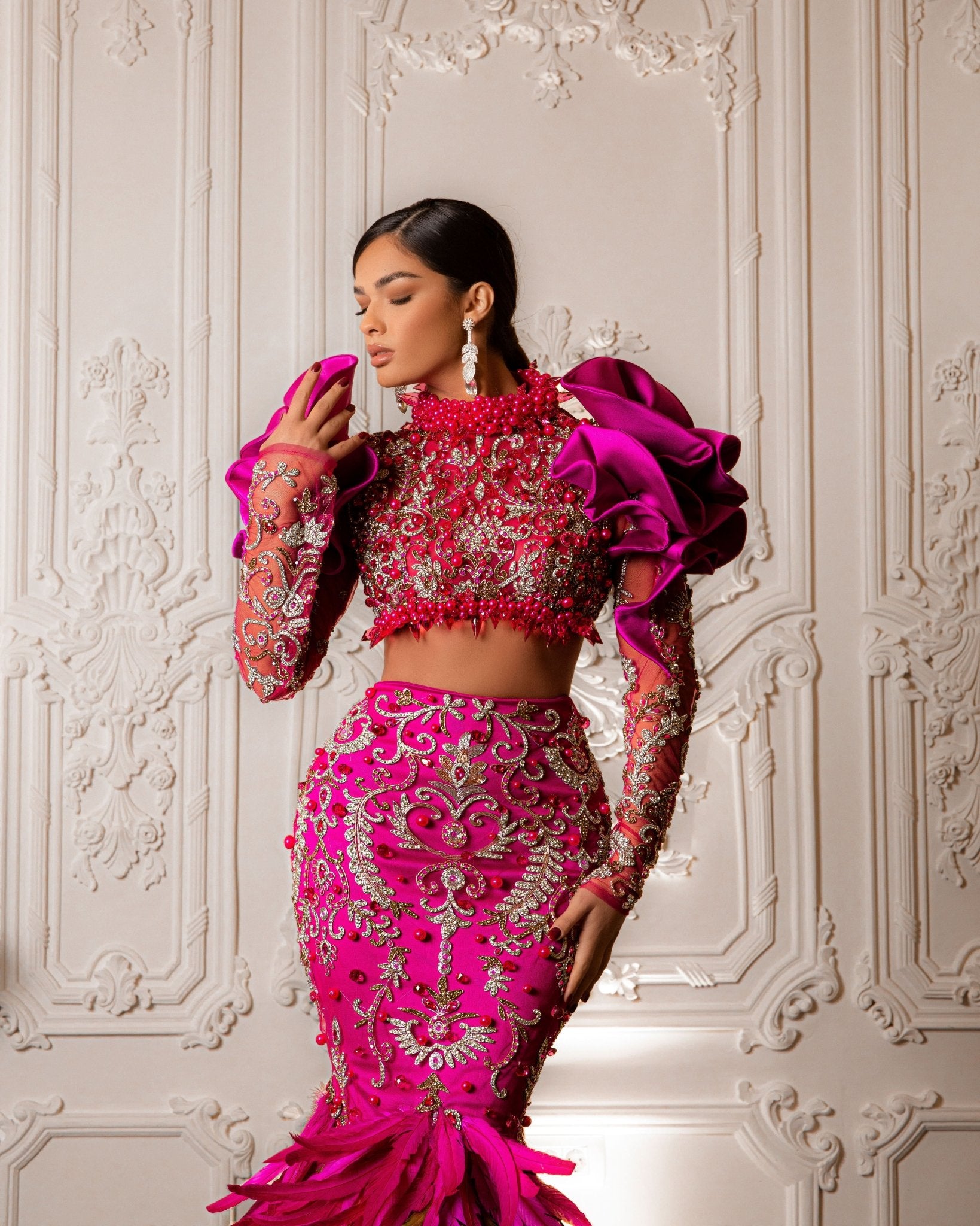 CrystalsFeathersHigh NeckWomen - Blini Fashion House