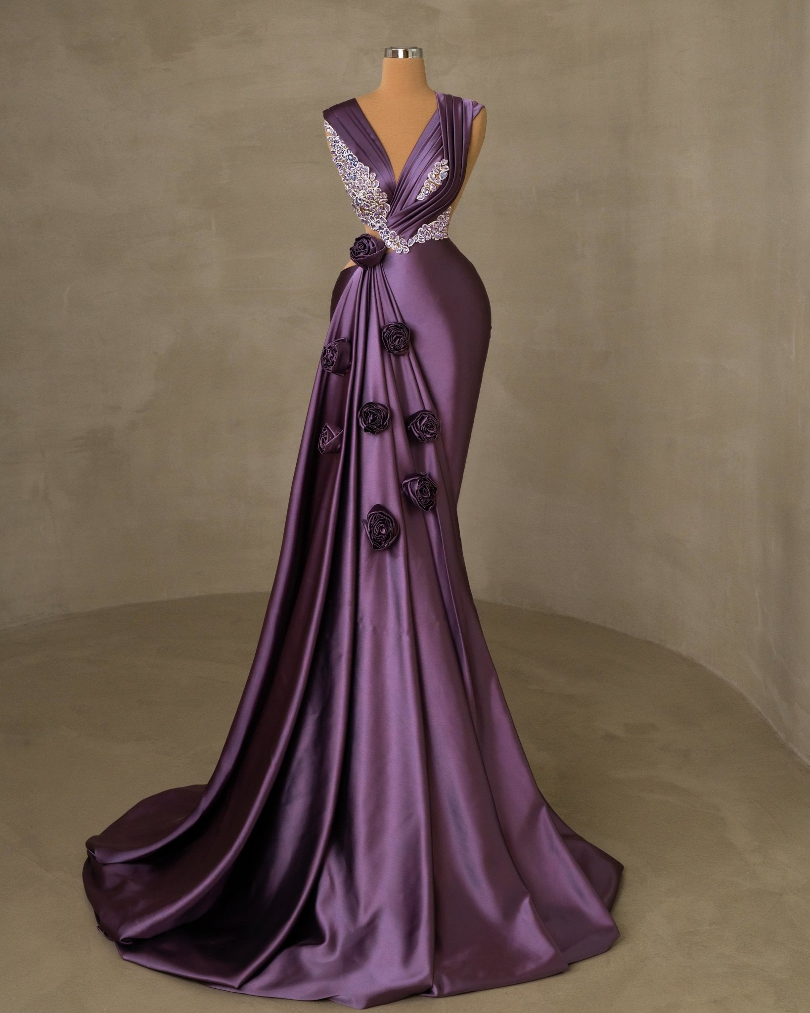 Elegant Purple Satin Sleeveless Gown for Special Occasions