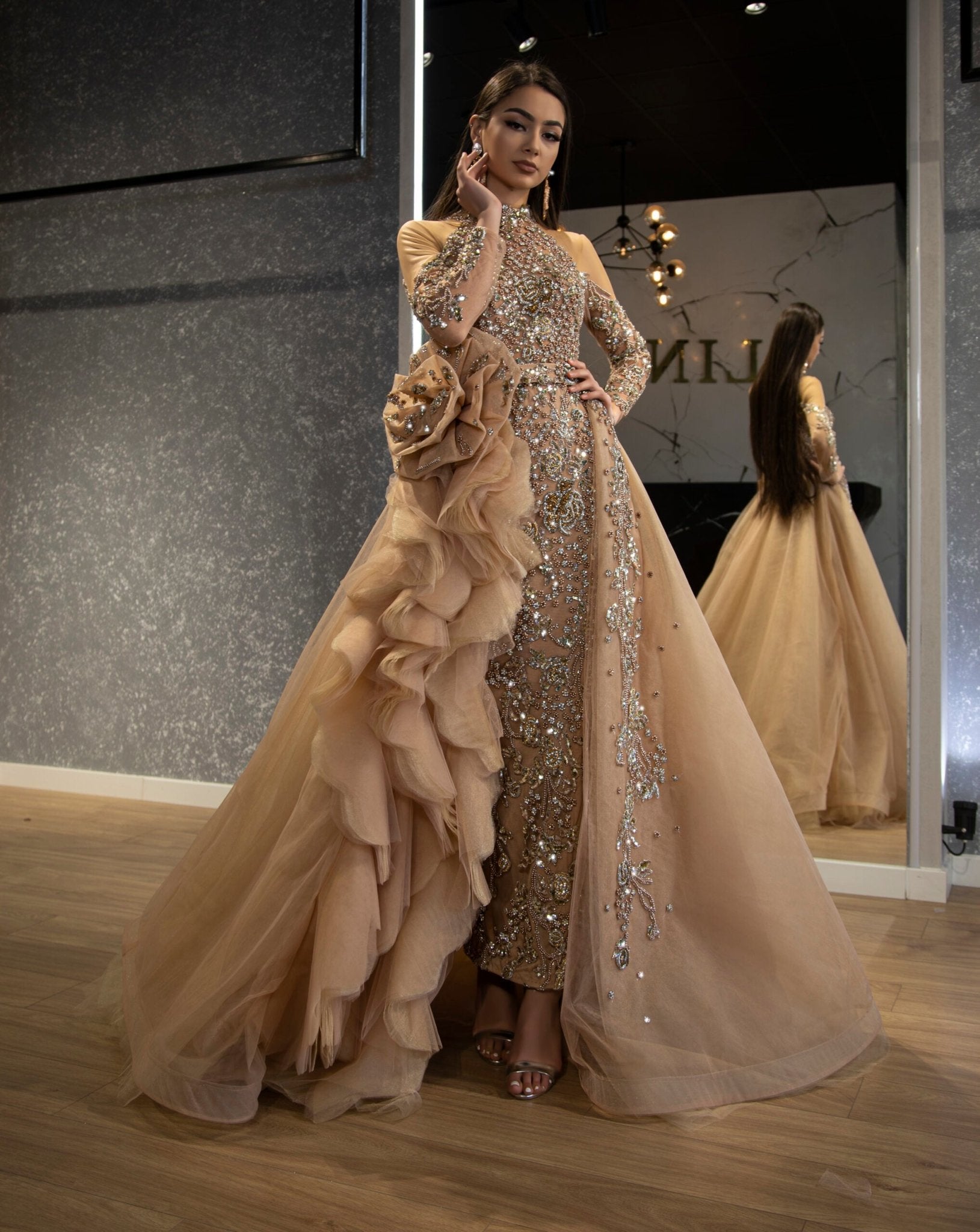 BeadsCrystalsHigh NeckWomen - Blini Fashion House