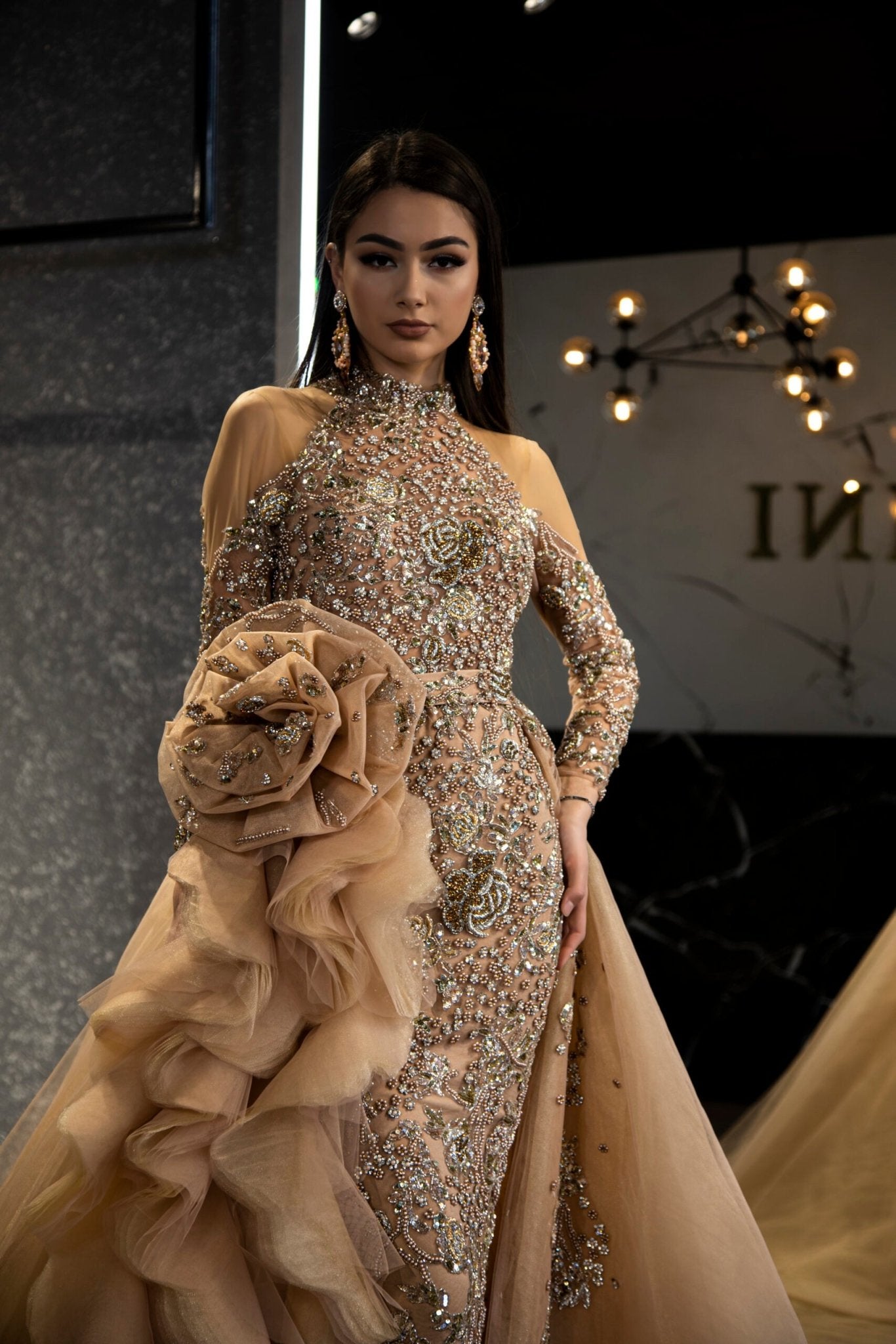 BeadsCrystalsHigh NeckWomen - Blini Fashion House